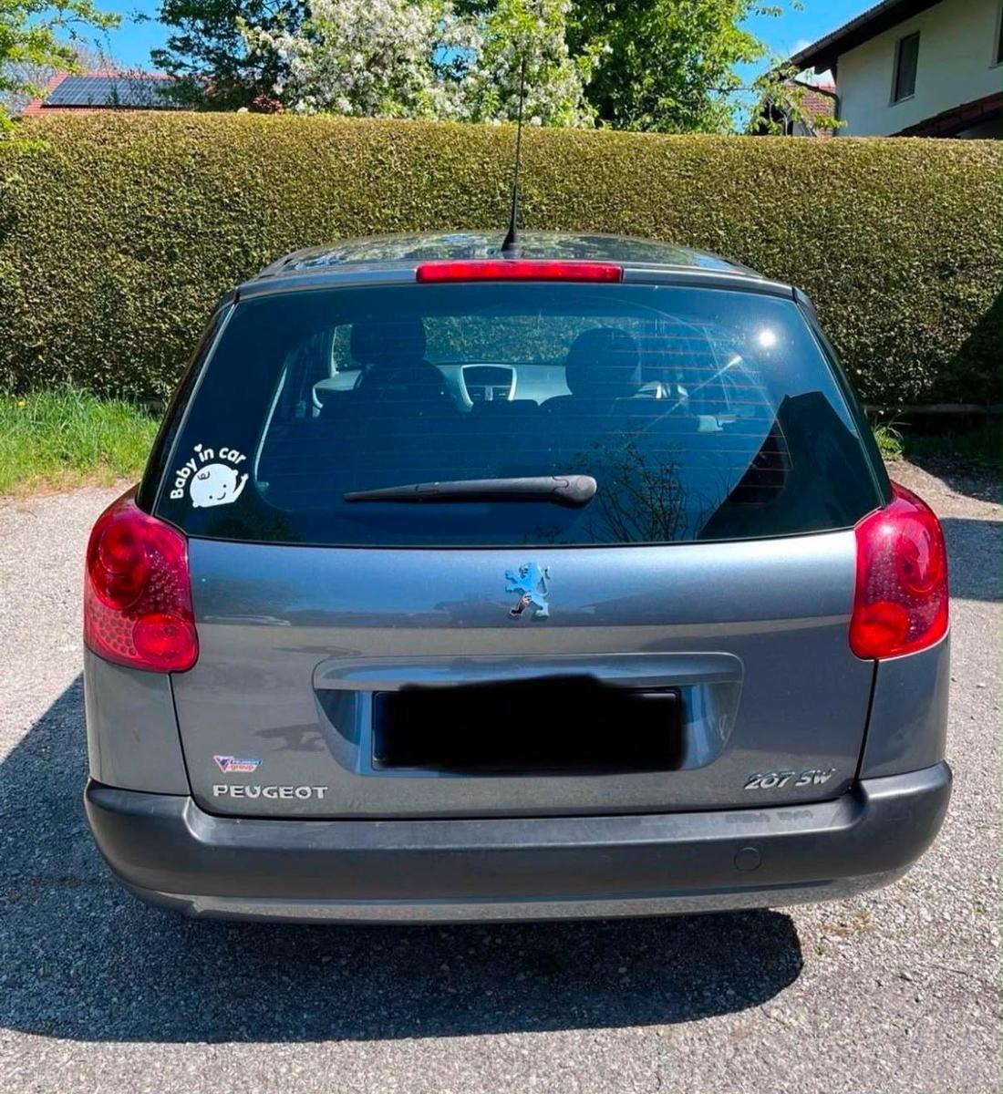 Peugeot 207 2012 — rear view