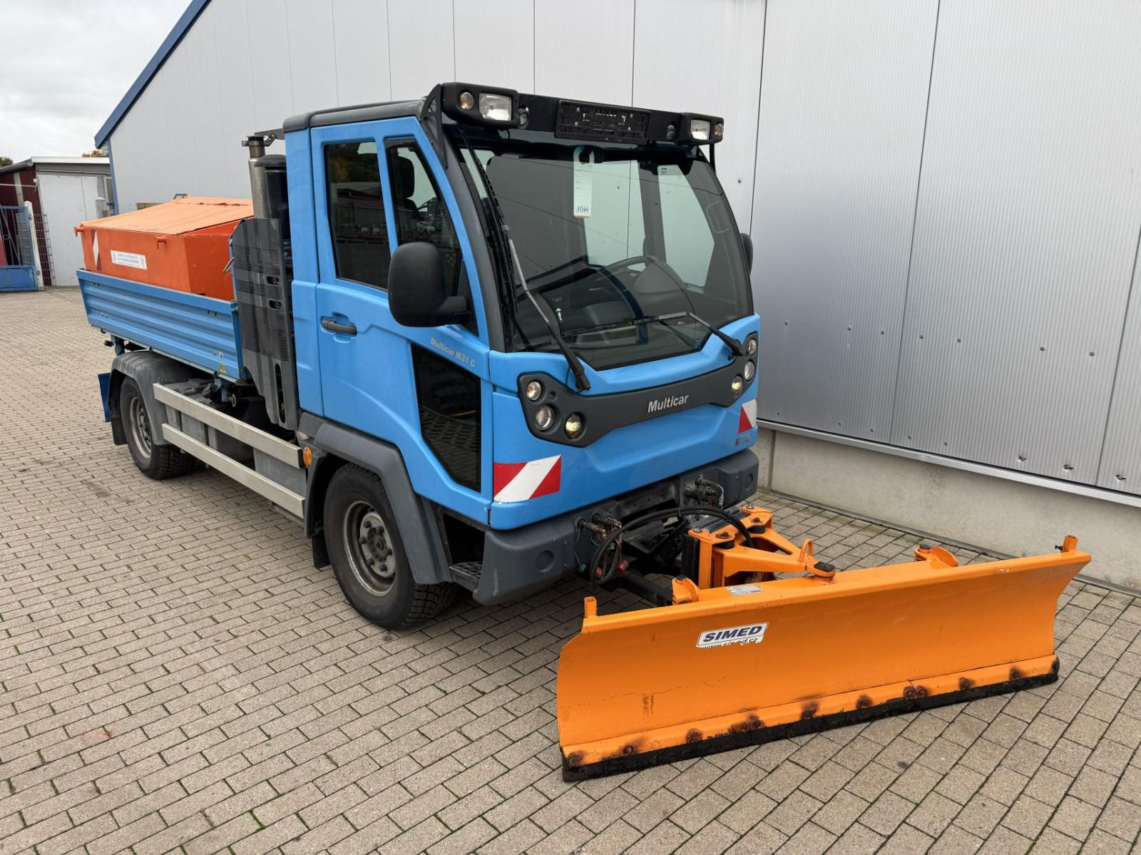 Multicar FUMO CARRIER 4x4 mit Schneeschild + Silostreuer