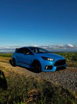 Ford Focus 2,3 Top Zustand Blue & Black RS - Ford Focus RS-Blue-&-Black mit Benzin-Antrieb