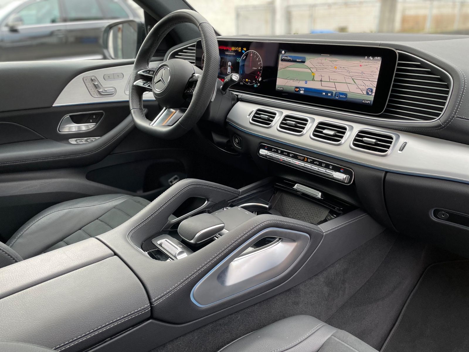 Fahrzeugabbildung Mercedes-Benz GLE 350 de Coupé Facelift |AMG|HUD|360°|22"|AHK