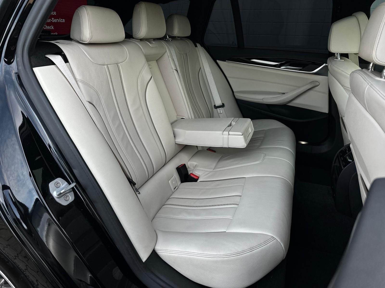 BMW 540i xDrive SPORT LINE SHADOW* LED#AHK#SHZ#PANO - Image 16