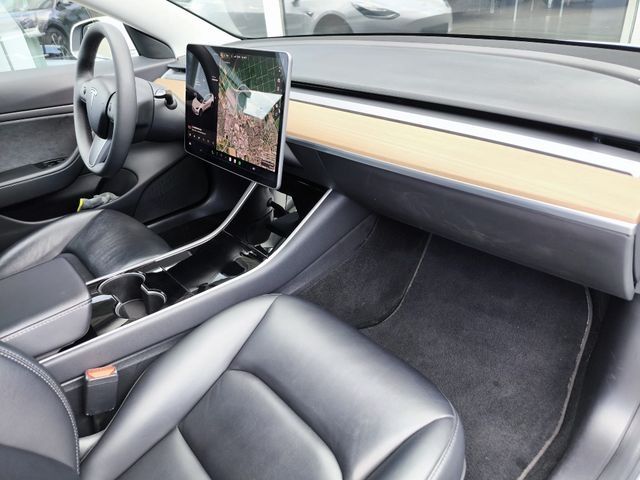 Fahrzeugabbildung Tesla Model 3 LR Dual AWD PANO+STDHZ+LED+KAM+NAVI+AHK+