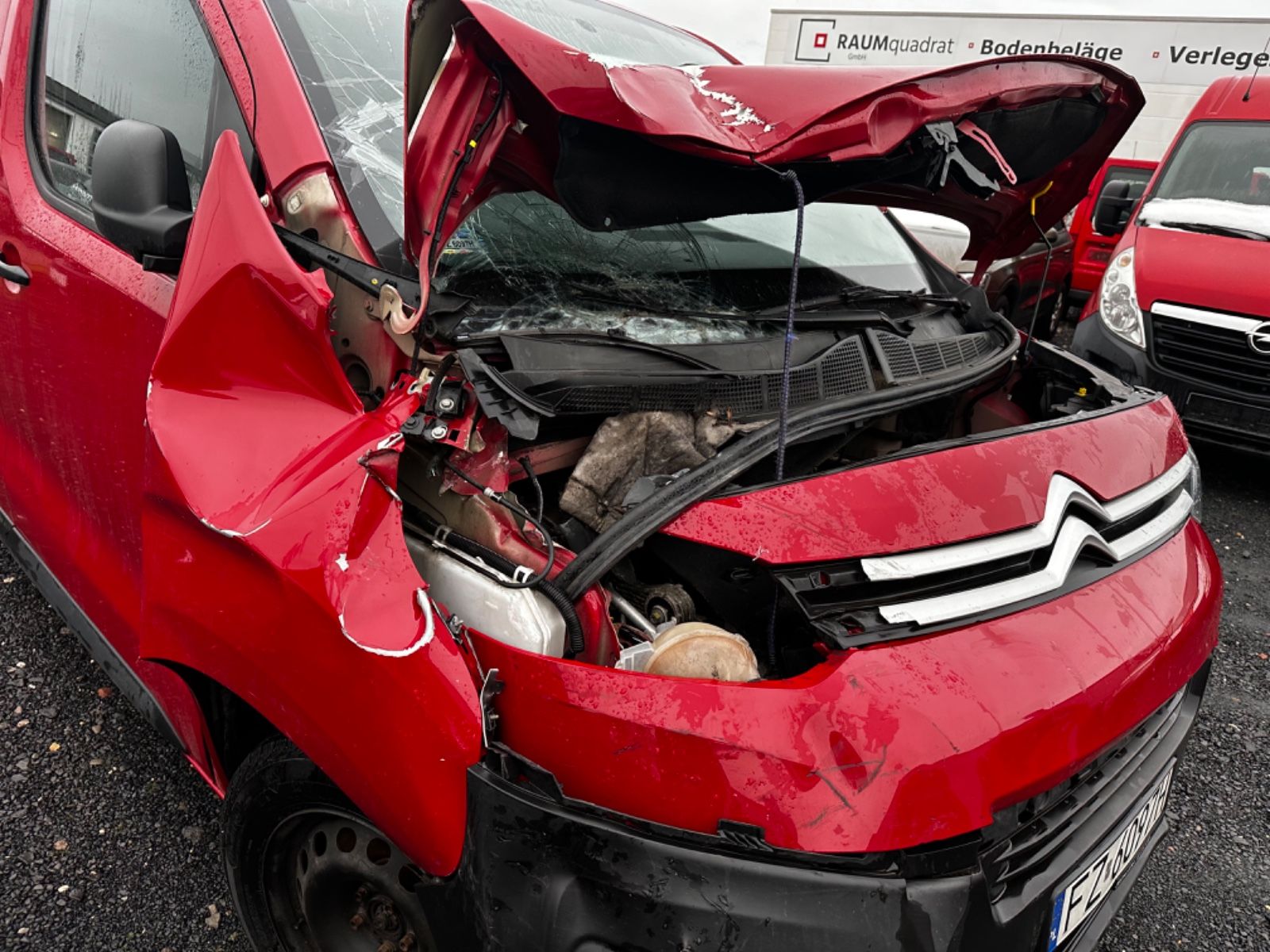 Fahrzeugabbildung Citroën Jumpy Kasten Business Unfall