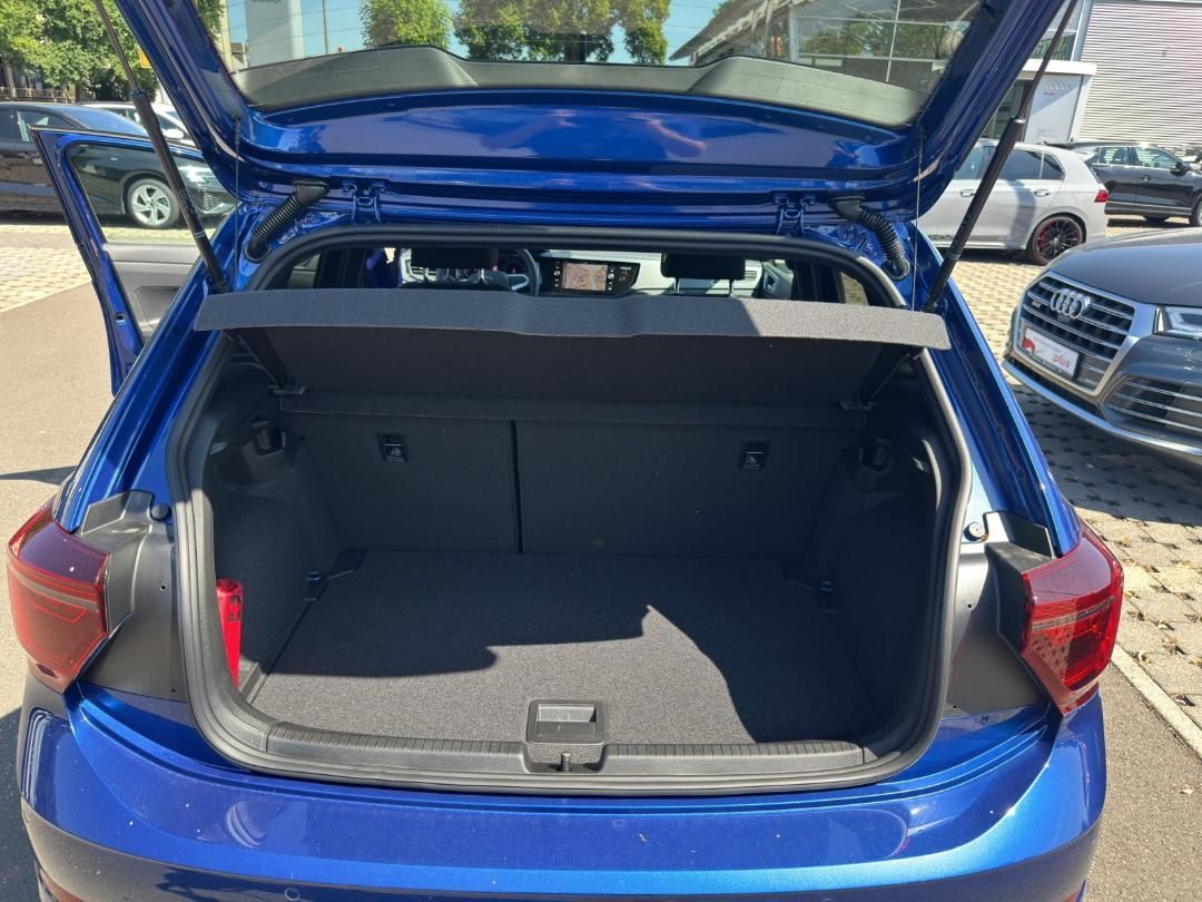 Fahrzeugabbildung Volkswagen Polo VI 1.0 TSI R-Line Kamera,LED,Navi,SHZ,ACC