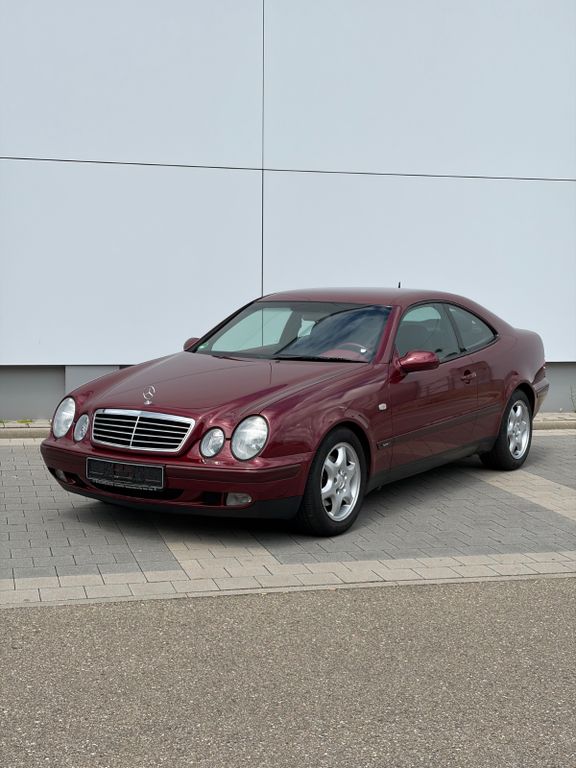 Mercedes-Benz CLK 200