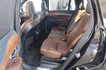 Volvo XC90 - 11