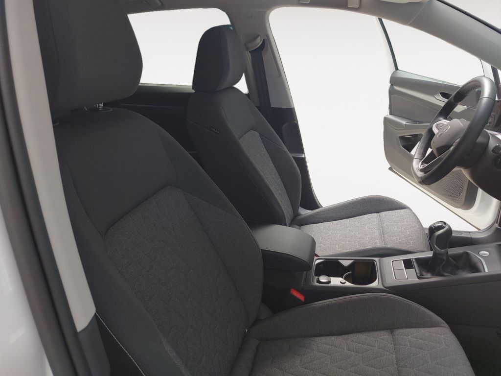 Fahrzeugabbildung Volkswagen Golf 1.0 TSI Move LED Navi RFK