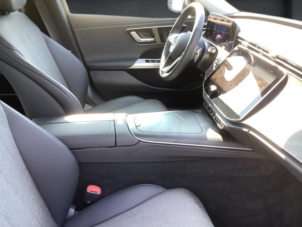 Mercedes-Benz E 220 d T AVANTGARDE+MBUX+DISTR+TOTW+KAMERA+AHK