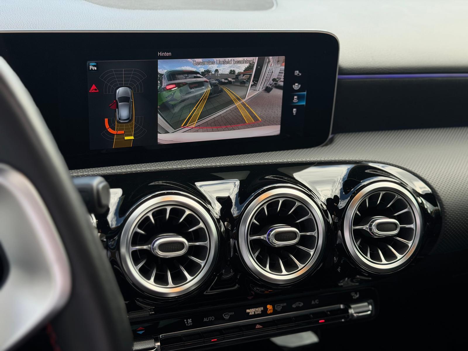 Mercedes-Benz A250*AMG*AHK*Digital*Ambiente*Pano*LED*Alcantara
