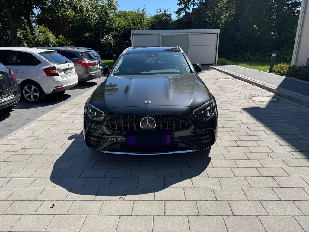 Image of Mercedes-Benz E 220