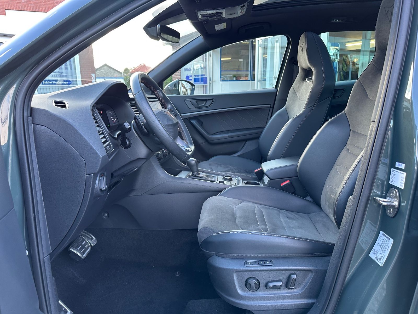 Fahrzeugabbildung CUPRA Ateca 2.0 TSI VZ 4Drive Pano/Navi/ACC/DCC/360°