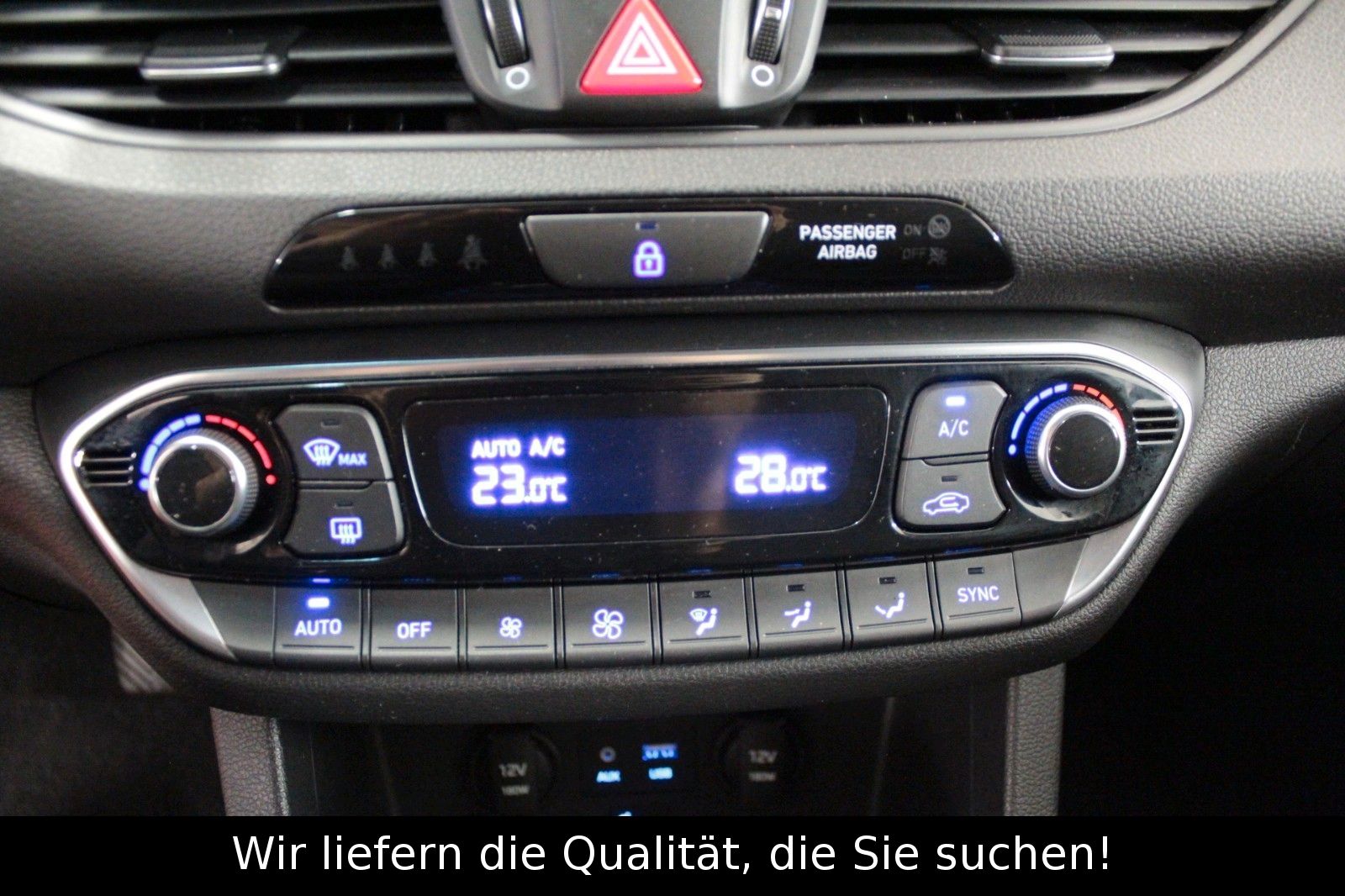 Fahrzeugabbildung Hyundai i30 1.4 T-GDI Premium*Winterpaket*