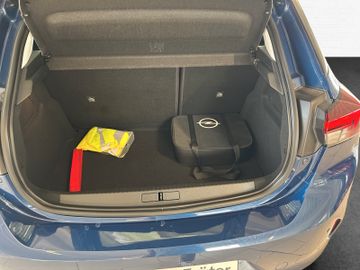 Fotografie 8 des Opel Corsa Corsa-E Allwetter Sitzh. Lenkradh.