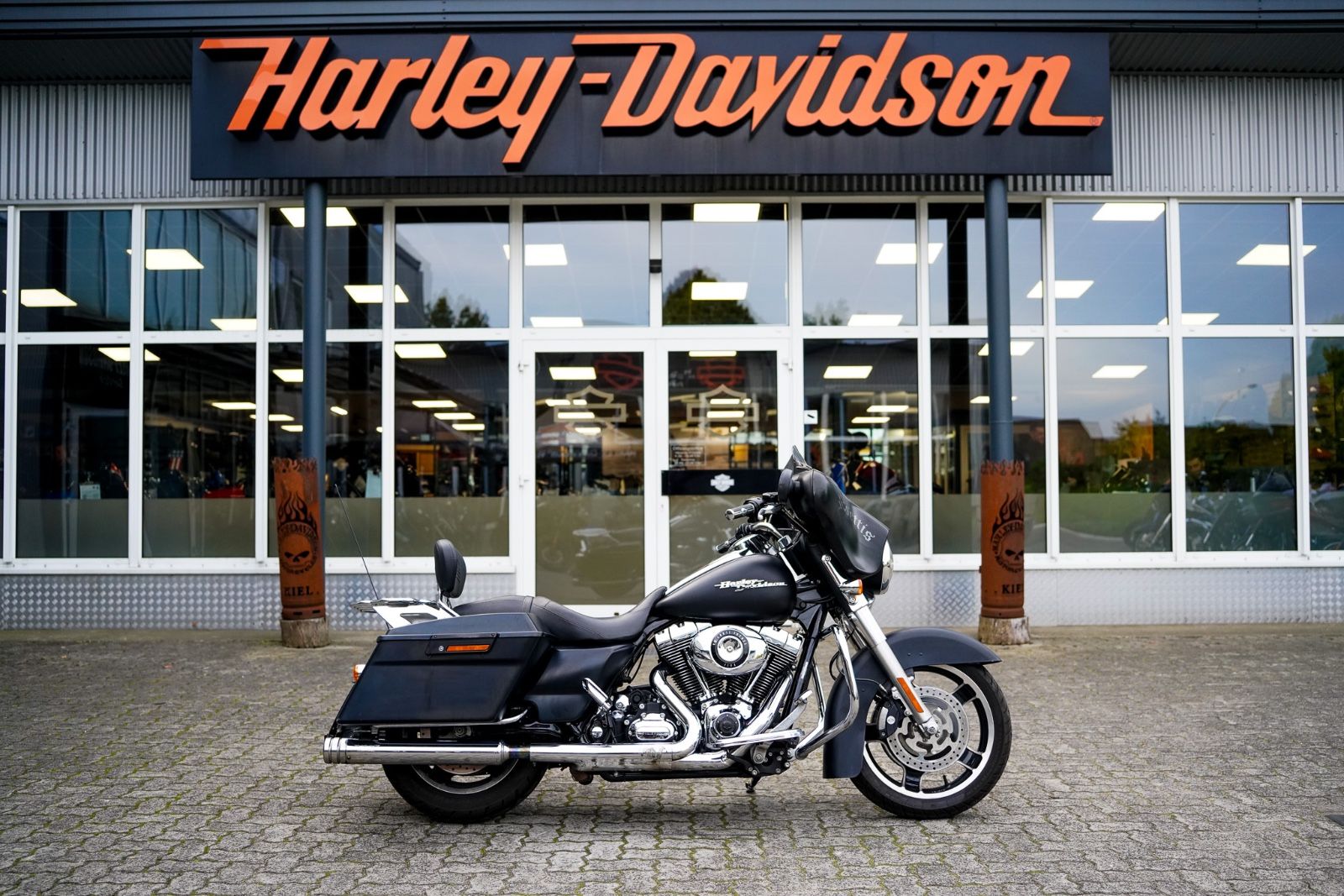 Fahrzeugabbildung Harley-Davidson FLHX Street Glide Ape-Lenker Stretch - KESSTECH
