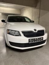 Skoda Octavia 1.6 TDI 81kW Active Combi Active - Skoda Octavia: 81 Kw