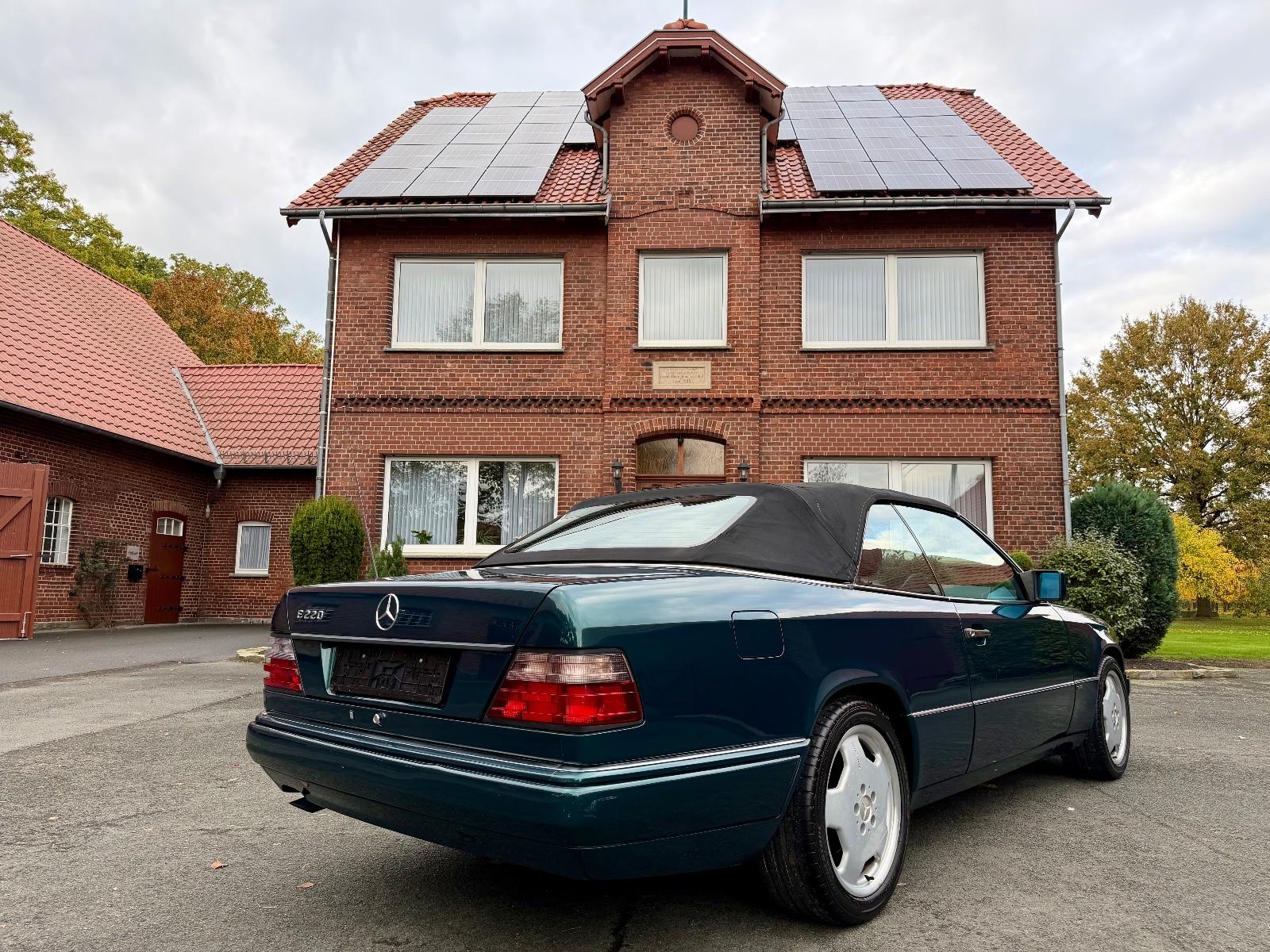 Mercedes-Benz E 220 W124 Cabriolet *Final Edition* *Deutsch*