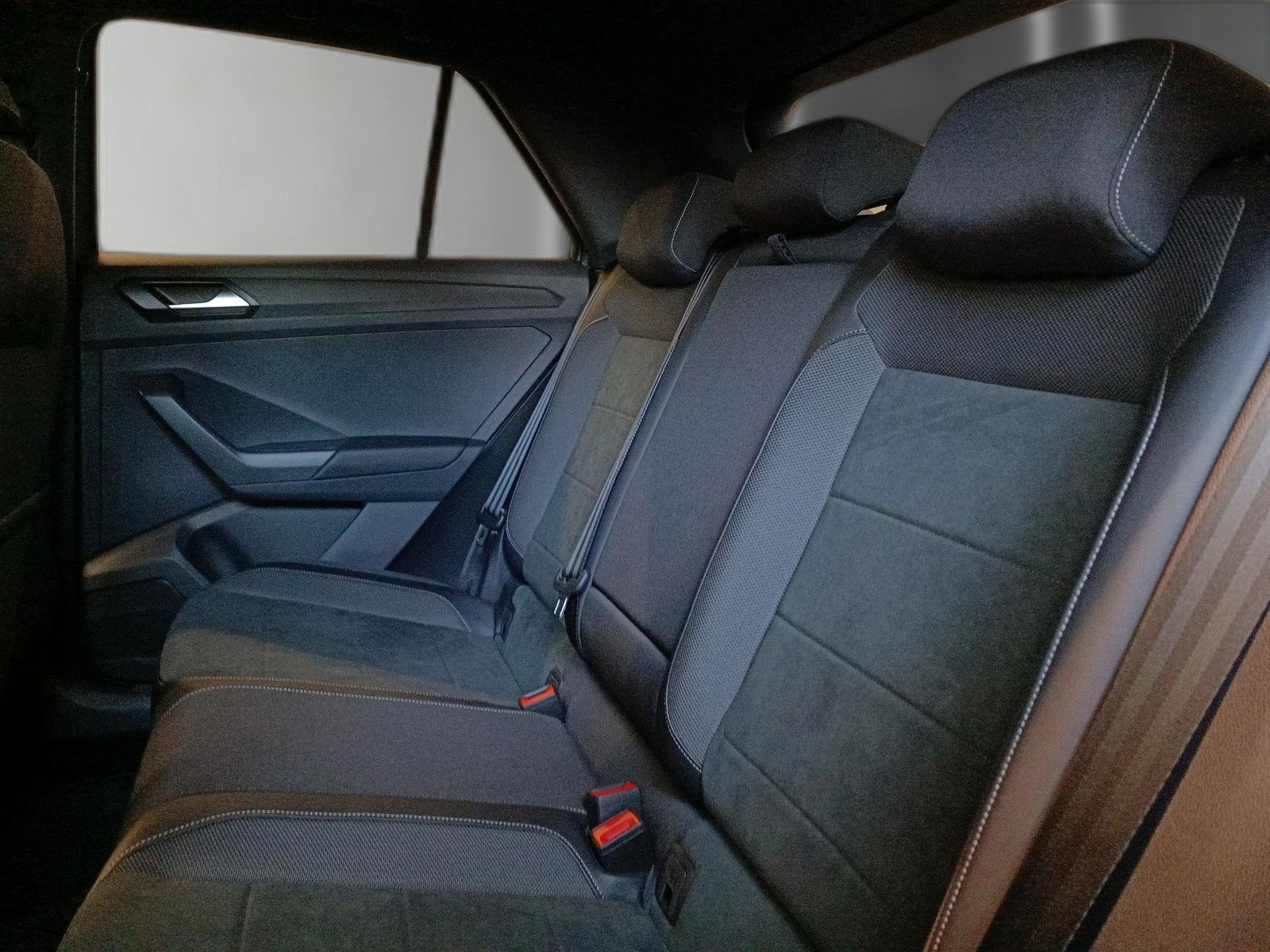 Volkswagen T-Roc - Bild 17