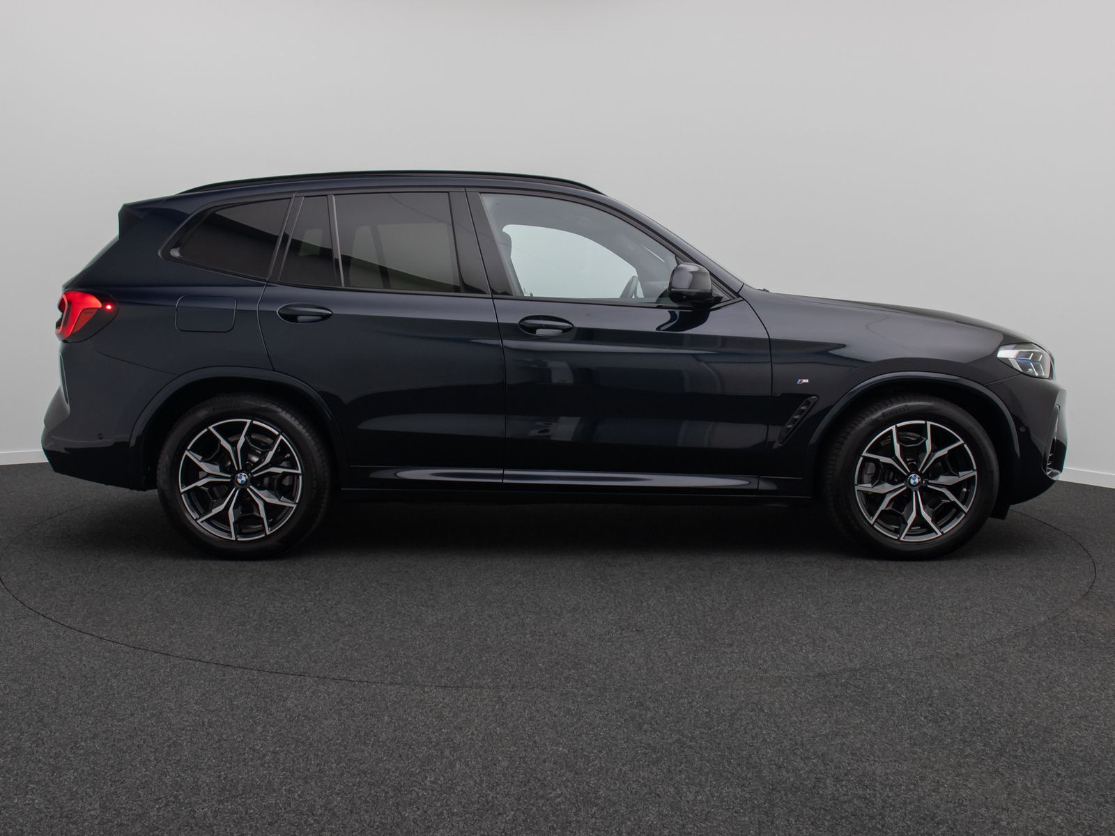 Fahrzeugabbildung BMW X3 xD20d M Sport 360° HUD Laser H/K Panorama 19"