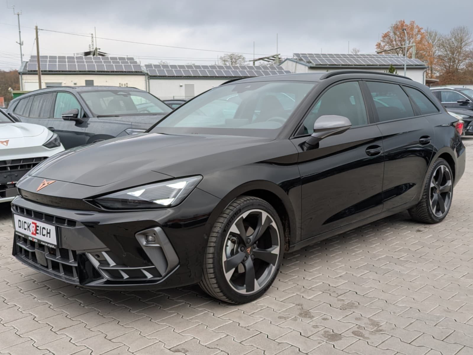 Fahrzeugabbildung CUPRA Leon 1.5 eTSI *PANO*ALCAN.*Drive2*ACC