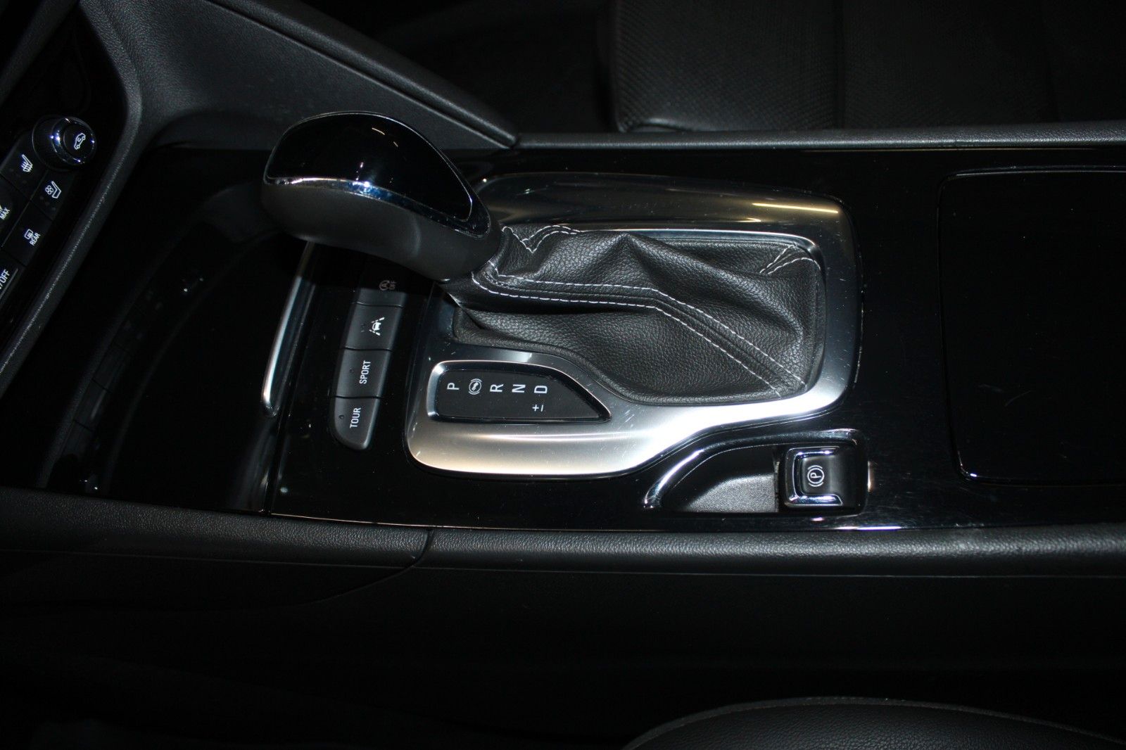 Fahrzeugabbildung Opel Insignia B ST Aut. Business Innov. Leder AHK uvm