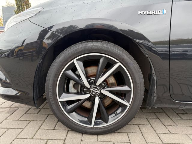Toyota Auris  Touring Sports Hybrid Edition-S+