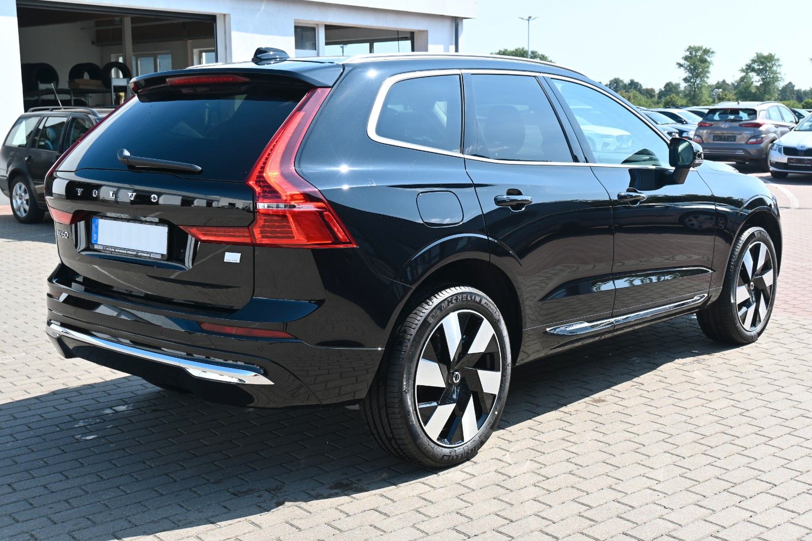 Fahrzeugabbildung Volvo XC 60 Plus Bright  T6 PHEV AWD*360°*Luft*H&K*