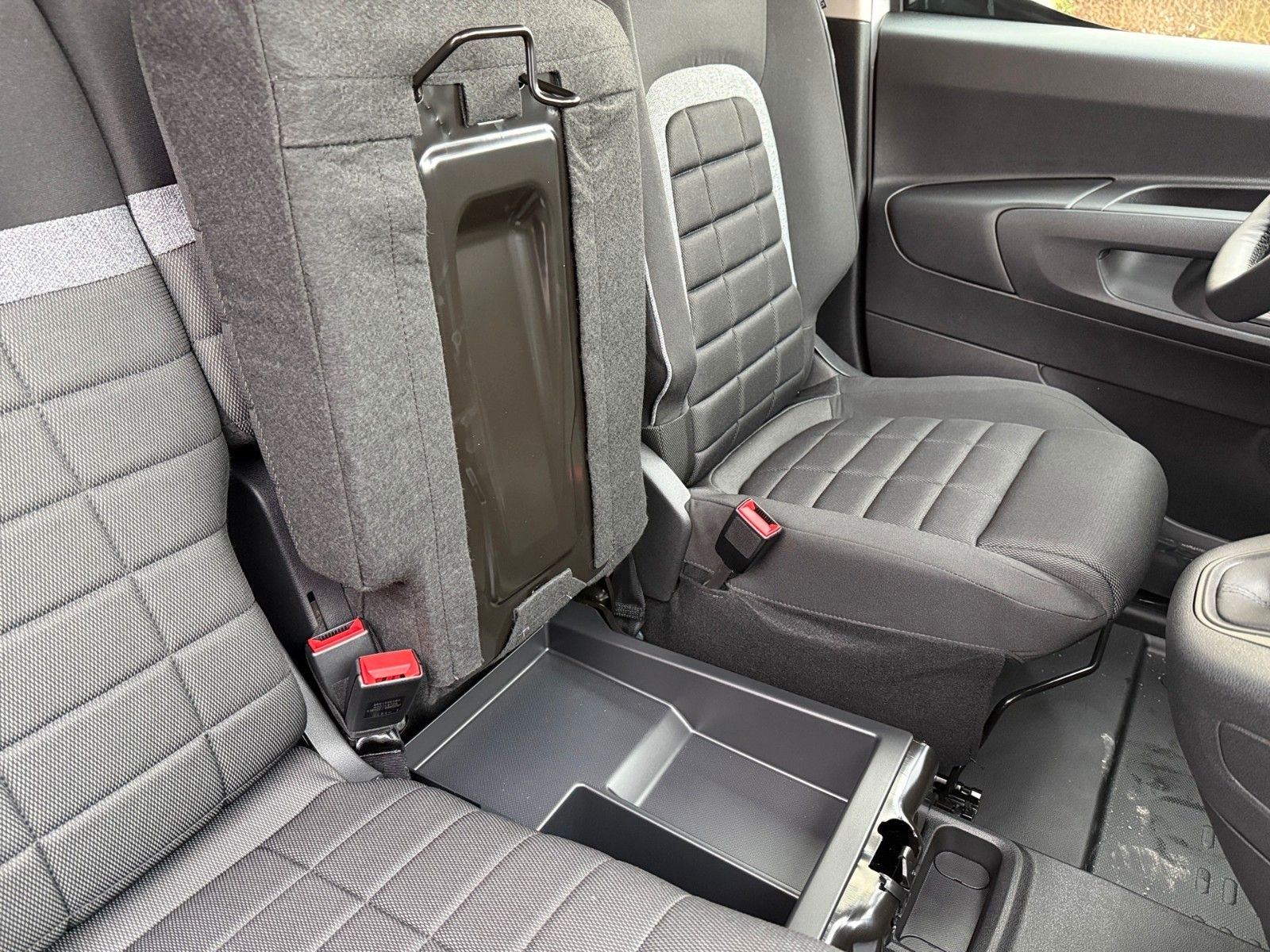 Fahrzeugabbildung Citroën Berlingo 1.5 Diesel 100 M XTR Neuwagen