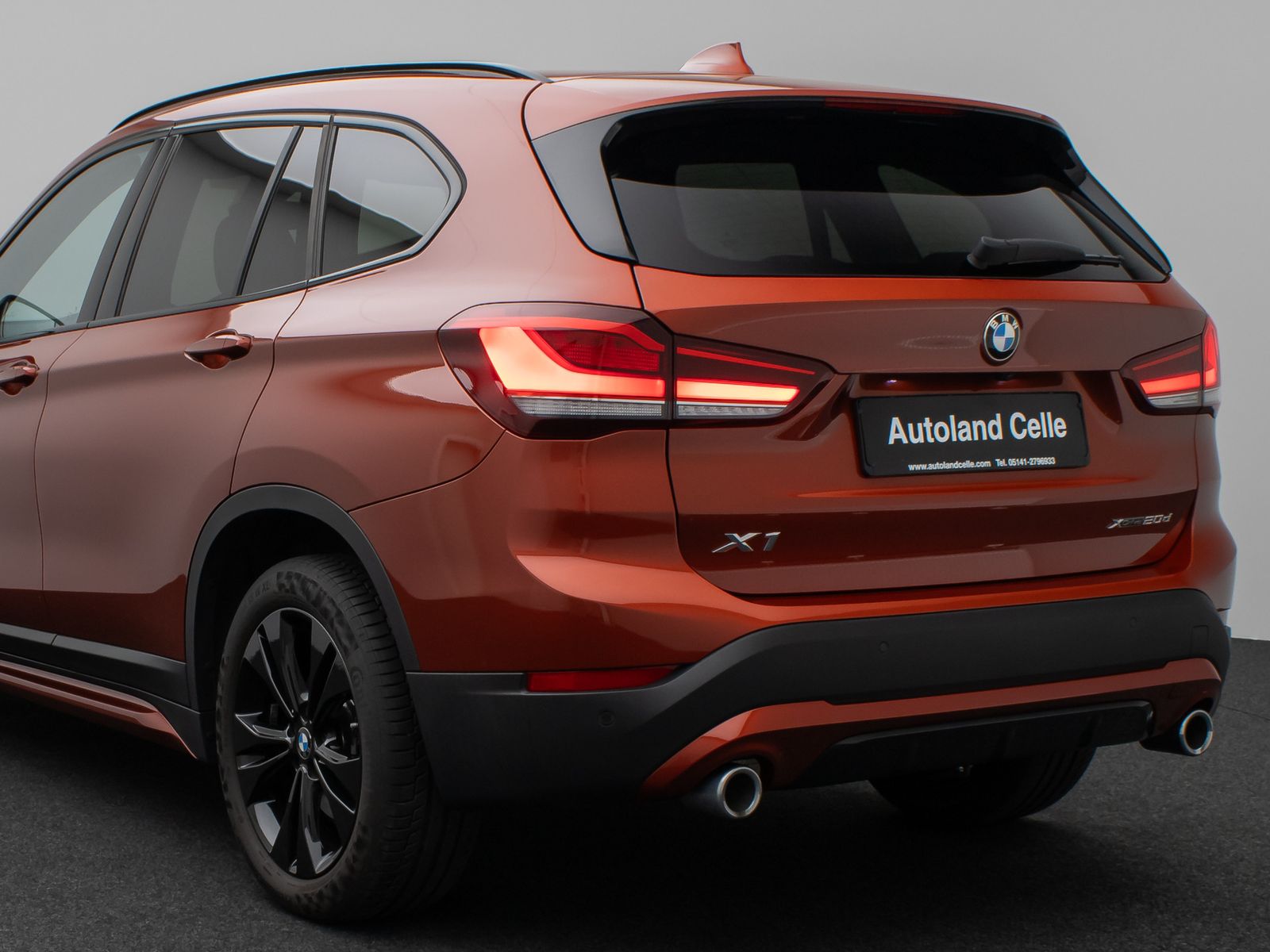 Fahrzeugabbildung BMW X1 xD20d Sport Line Panorama Kamera HUD DAB AHK