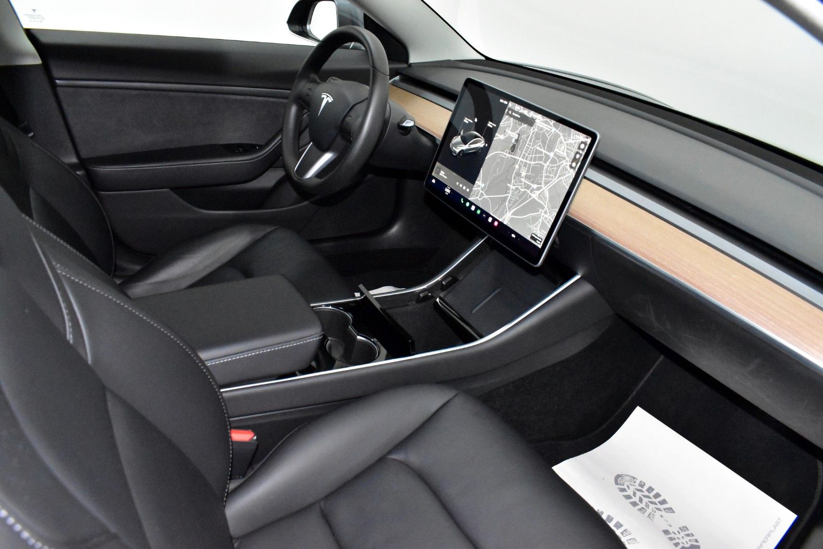 Fahrzeugabbildung Tesla Model 3 AWD Leder,Navi,LED,SD,SH,PDC,Kamera
