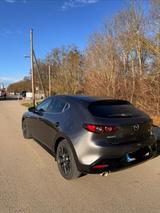 Mazda 3 2.0 e-SKYACTIV-G M Hybrid - Mazda 3 Gebrauchtwagen in München