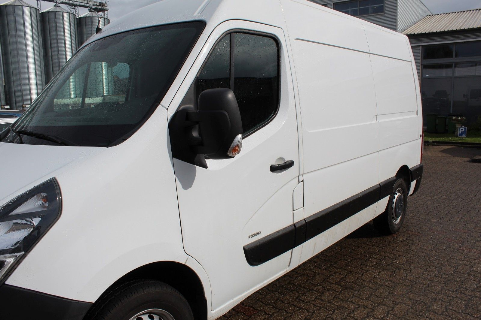 Fahrzeugabbildung Opel Movano B L2H2 3,3t AC/PDC/KAMERA/LED/TEMPOMAT