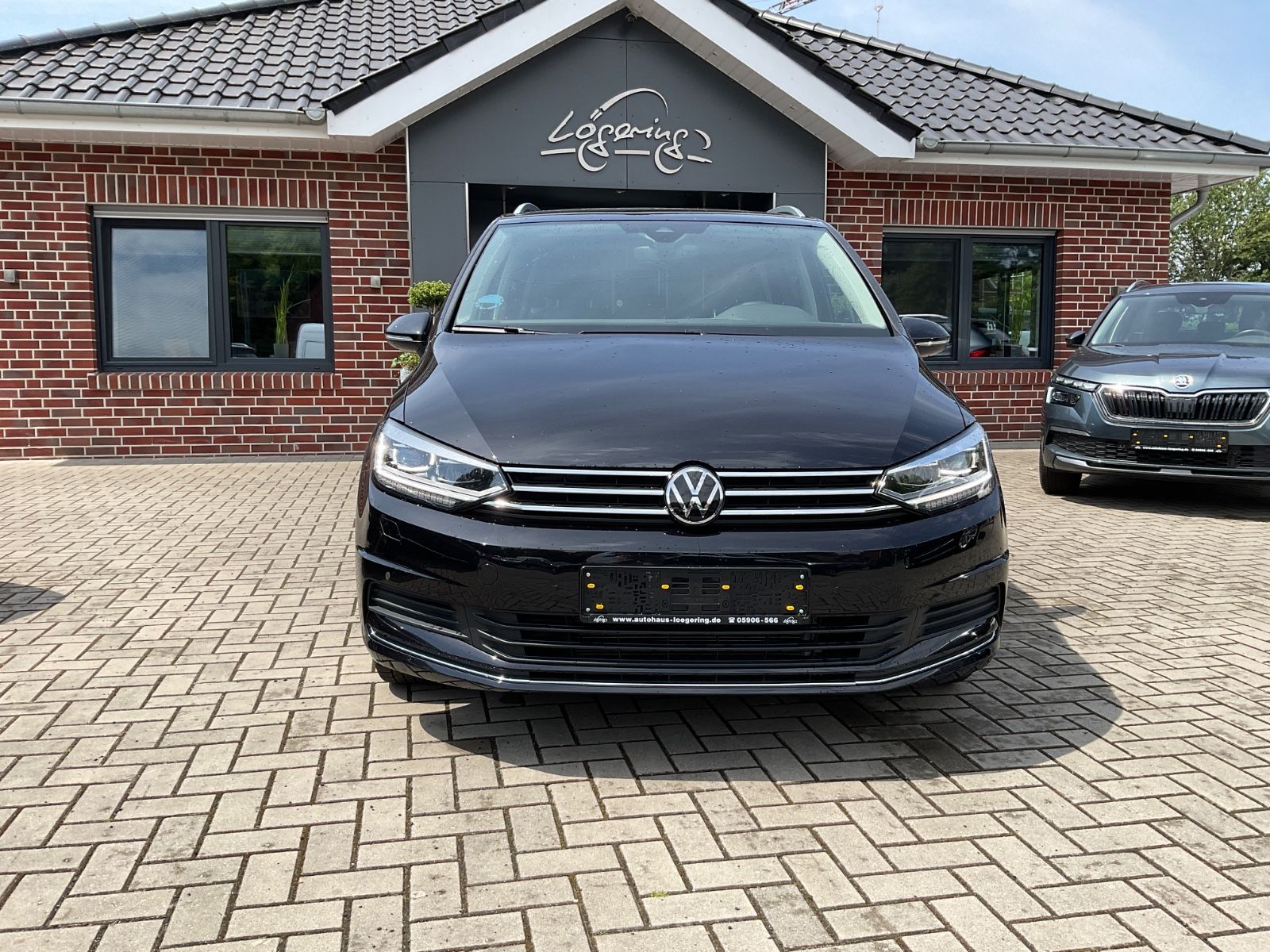 Fahrzeugabbildung Volkswagen Touran 2.0 TDI DSG MOVE,7 Sitze,LED,Kamera,AHK