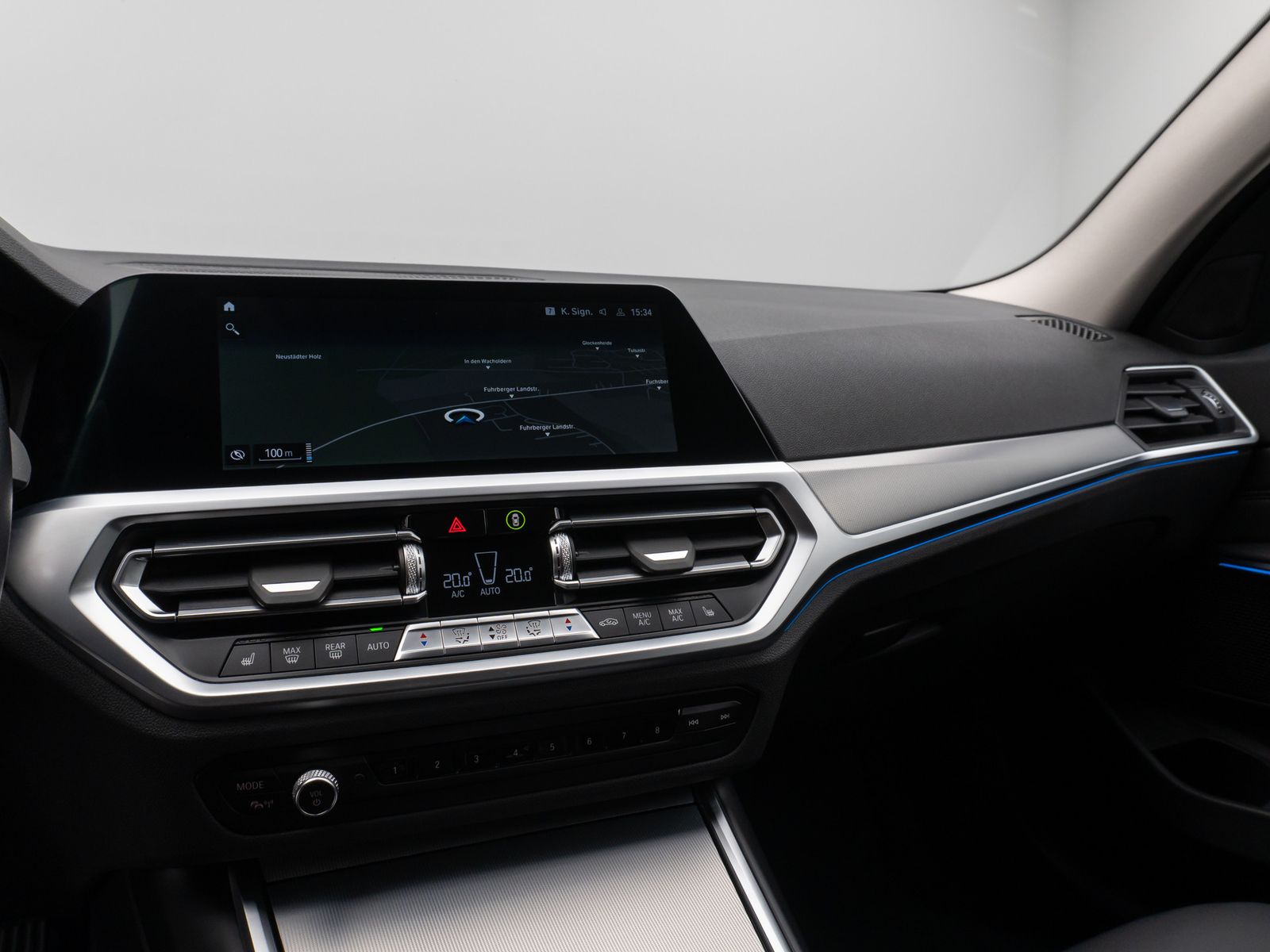 Fahrzeugabbildung BMW 330e Kamera DAB HiFi DrivingAssist Alarm Sport