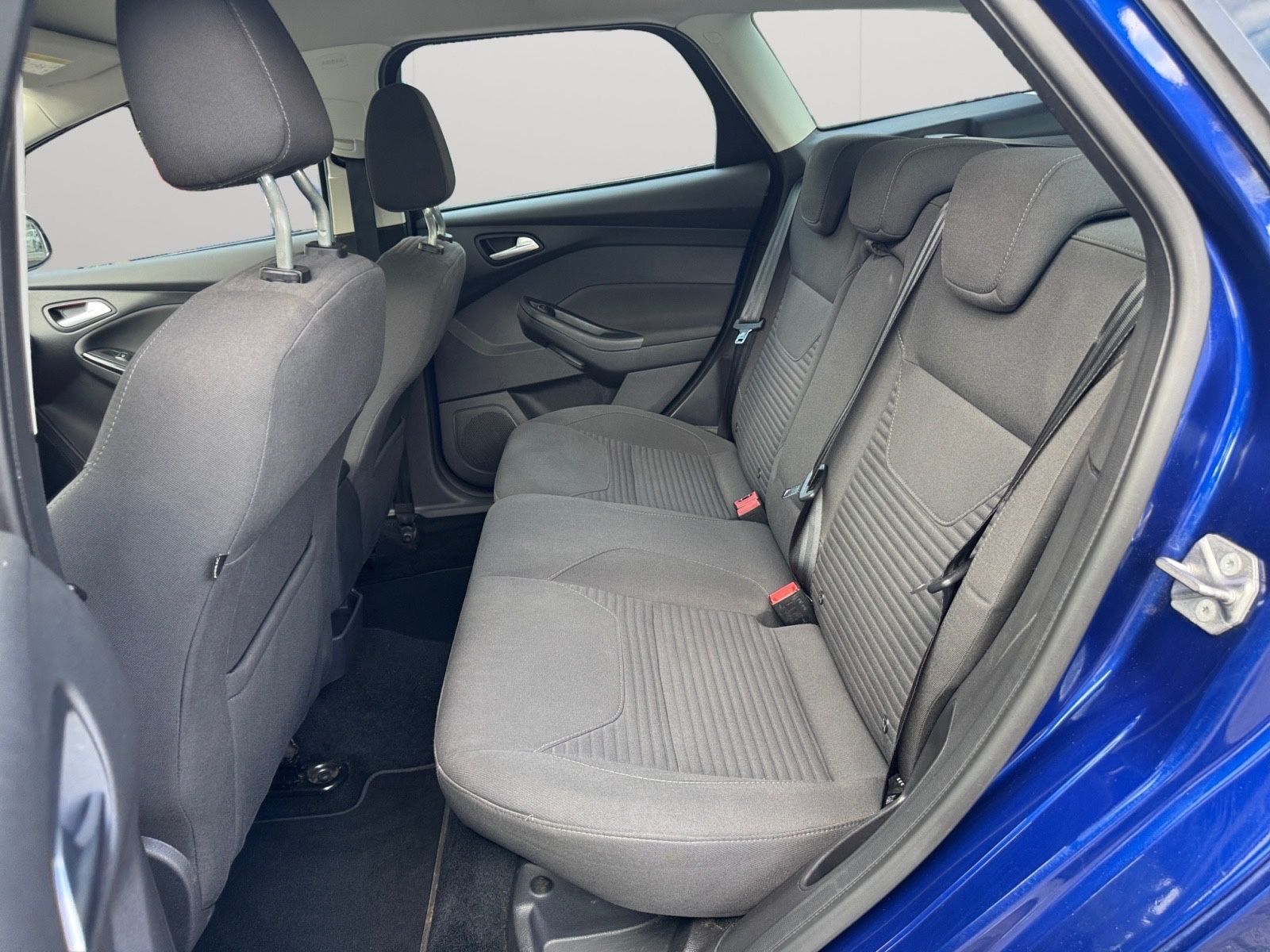 Fahrzeugabbildung Ford Focus Turnier Titanium*Klimaauto*SH gepflegt*