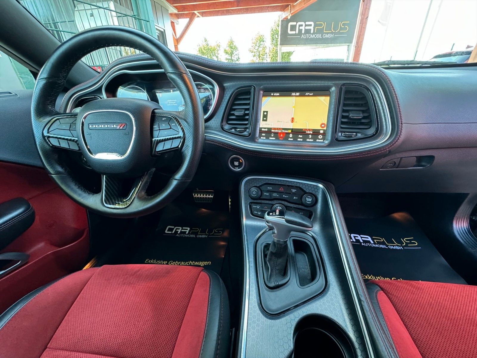 Fahrzeugabbildung Dodge Challenger 6.4 R/T 392 Black Edition Performance