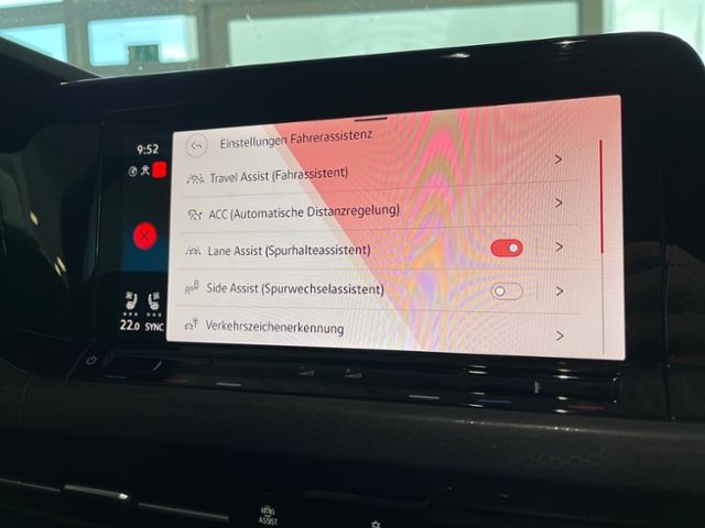 Fahrzeugabbildung Volkswagen Golf 2.0 TSI DSG GTI LEDER AHK NAVI IQ.LIGHT KAM