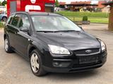 Ford Focus 1.6 Style *111TKM *Klima *Tüv/Service Neu - gebrauchte Ford Focus aus dem Jahr 2007
