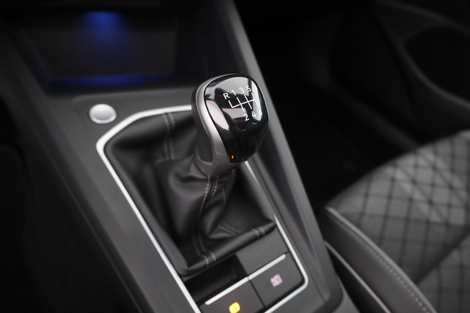 Volkswagen Golf VIII 1.5 TSI R-Line LED Panorama Navi ACC, миниатюра 14