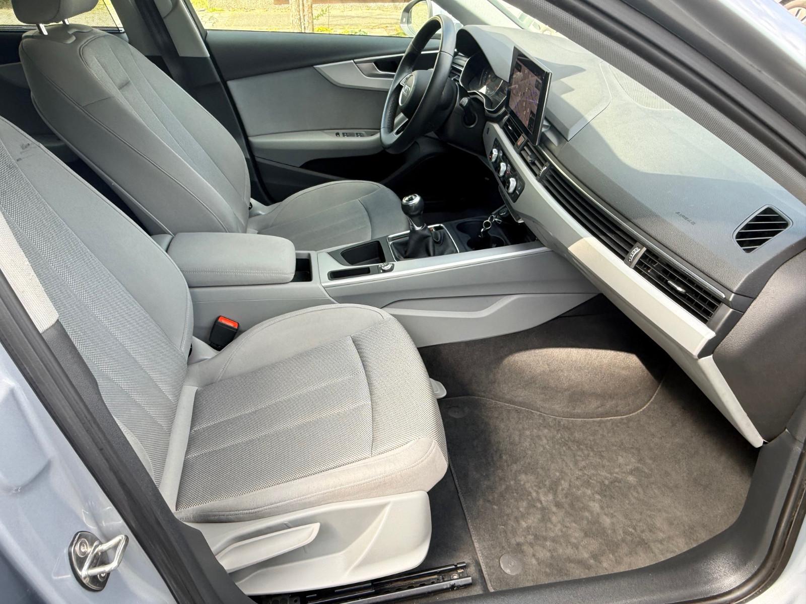 Audi A4 Avant 35 TFSI,Navi,LED,PDC v&h