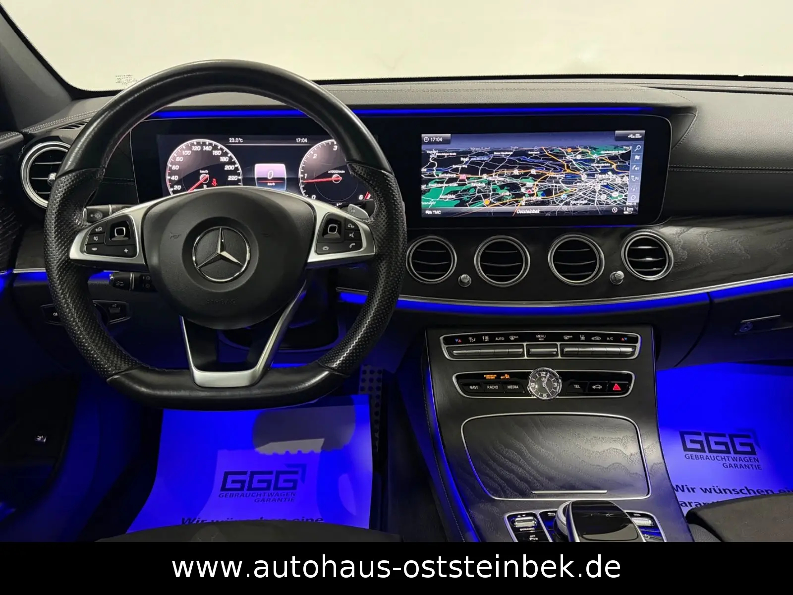 Mercedes-Benz E 220 d T 4MATIC/AMG-LINE/NIGHT/PANO/WIDESC/LED/