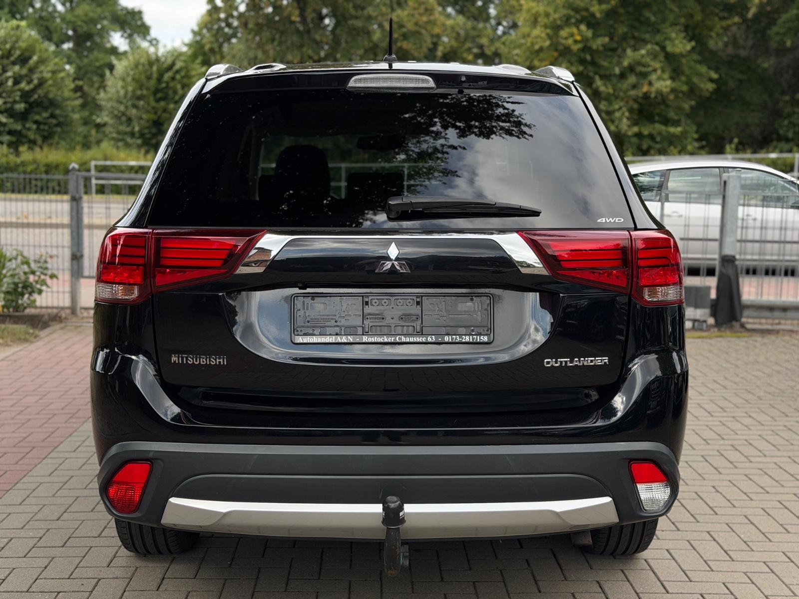 Mitsubishi Outlander Plus 4WD *7 SITZE*TÜV NEU*
