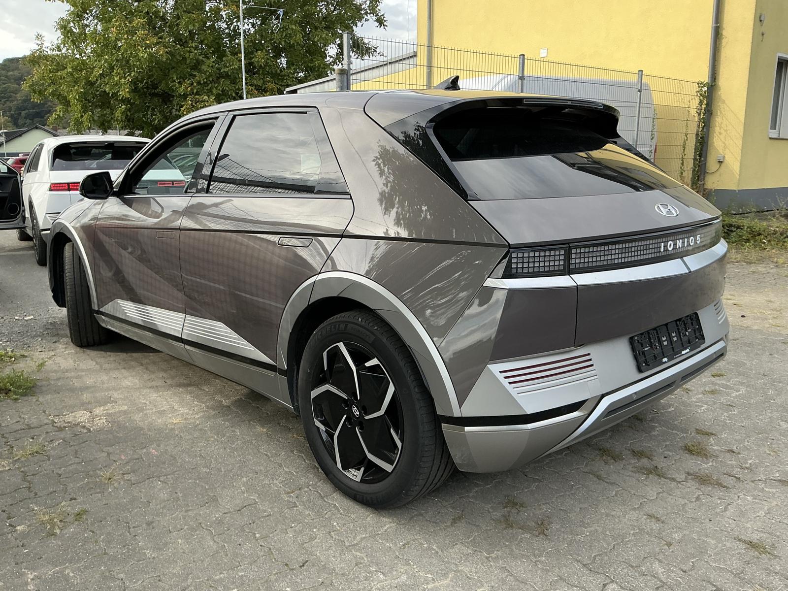 Hyundai Ioniq 5 Techniq Teil-Leder R.Cam PanoACC 4WD 