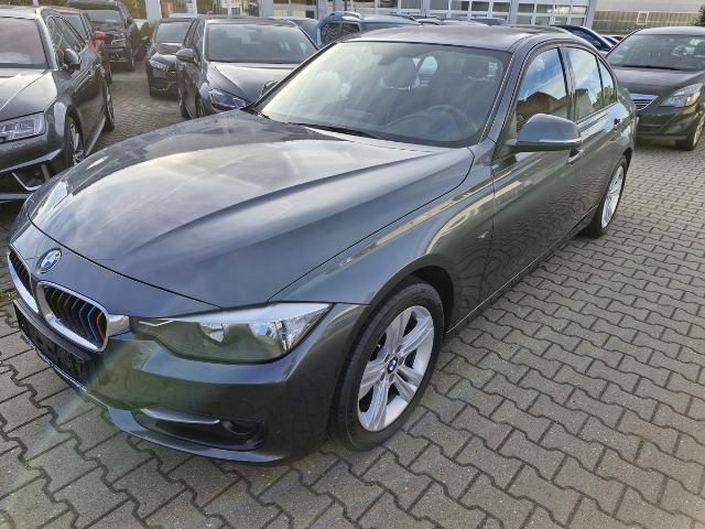 BMW 318 d , PDC, SHZ, Sportsitze, Navigation, 8-fach