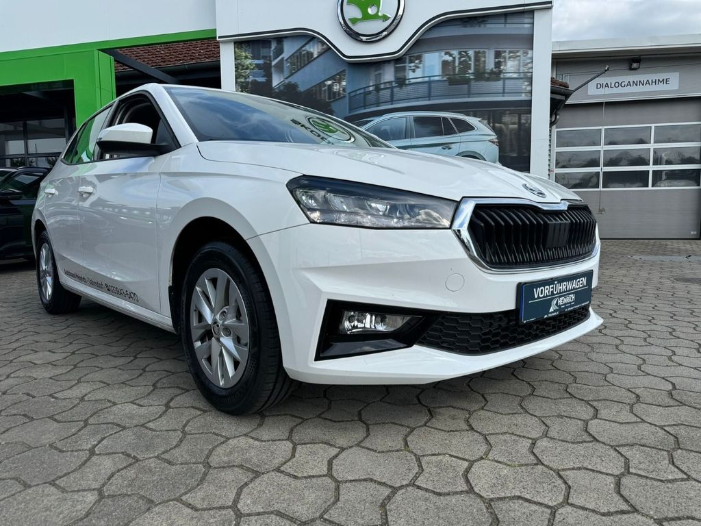 Skoda Fabia Essence 95PS 5-Gang*ALU*PDC*Bluetooth