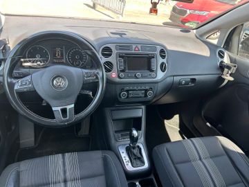 Volkswagen Golf Plus - 11
