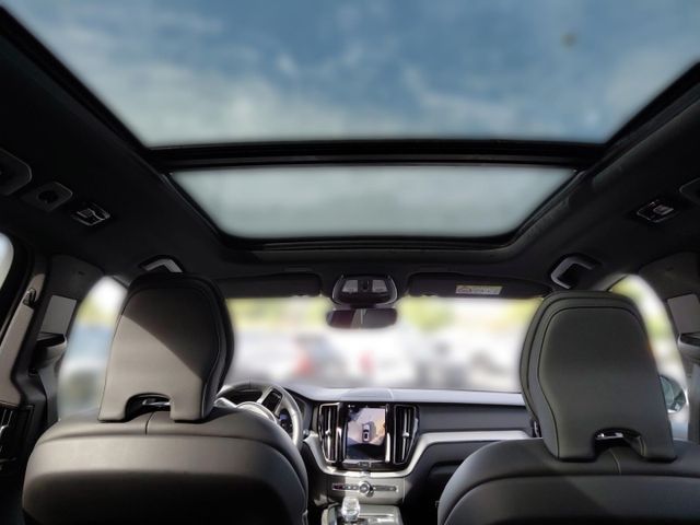 VOLVO XC 60 (Bild 26 von Array)