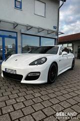 Porsche Panamera Turbo - Porsche Panamera Turbo mit Benzin-Antrieb