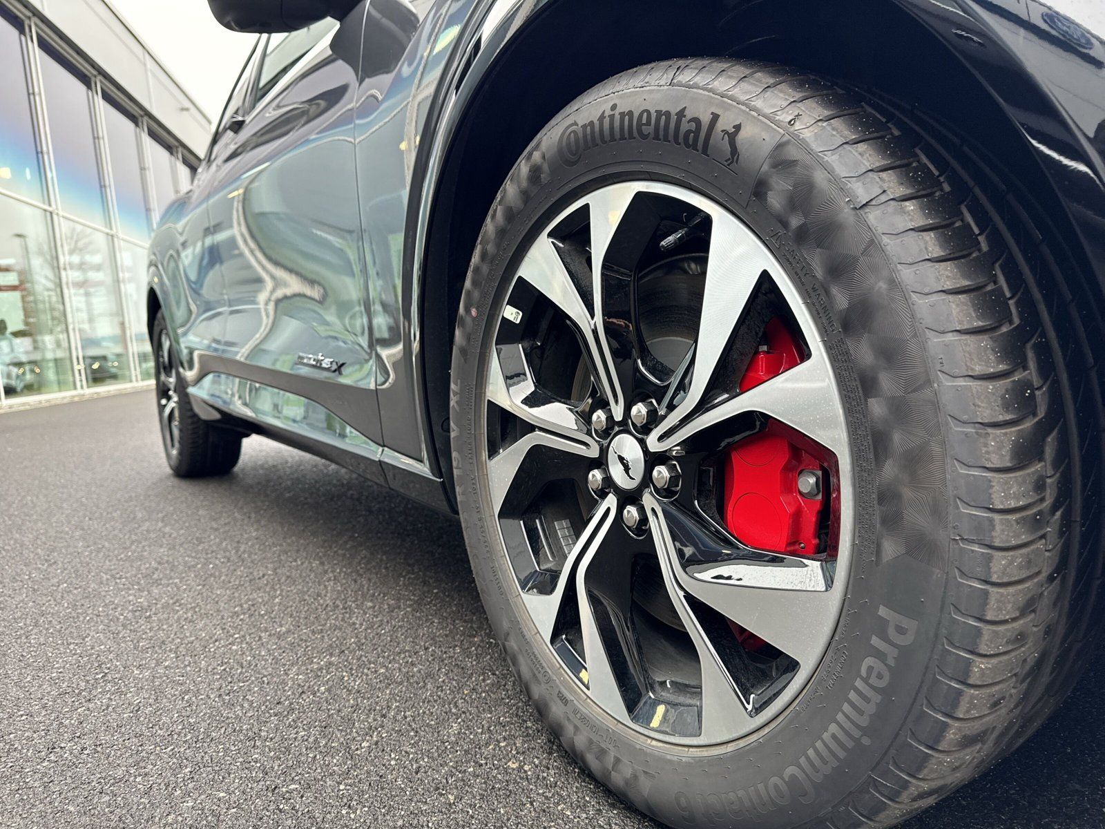 Fahrzeugabbildung Ford Mustang Mach-E #99kWh Premium