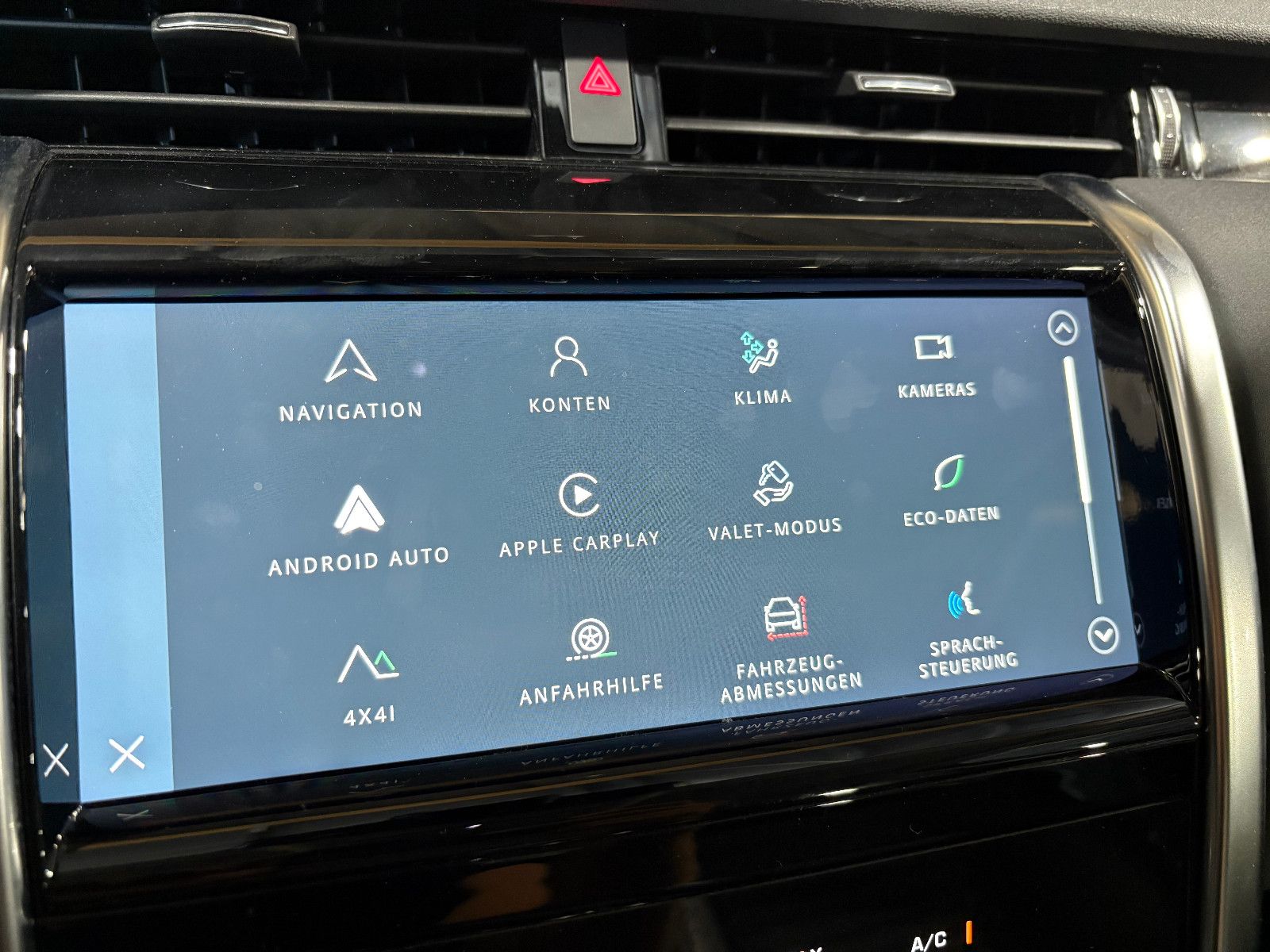 Fahrzeugabbildung Land Rover Discovery Sport S AWD/360°/APPLE/NAVI/SHZ/DAB/