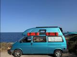 Volkswagen T4 California - blaue Volkswagen T4 California